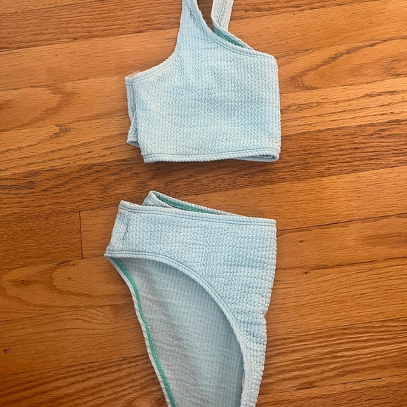 Light Blue One-Shoulder Bikini Set - Picture 3 of 4